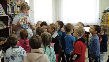 Первый поход детей в библиотеку Первый поход детей в библиотеку.